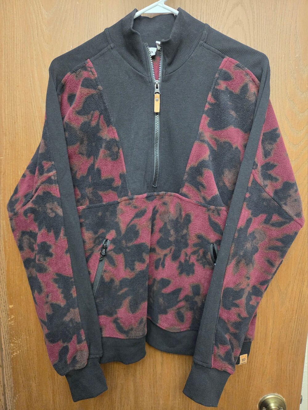 Tentree Burgundy and Black Floral Half Zip Fleece Sweater